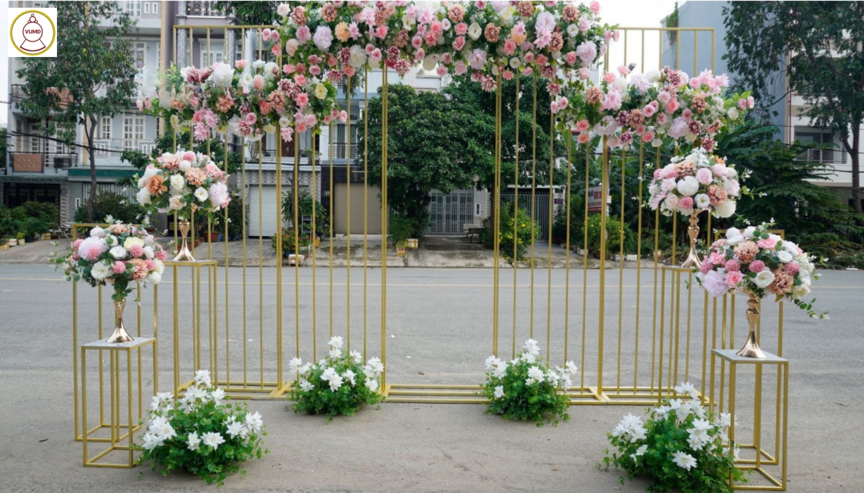 Background đám cưới tông hồng nâu 2