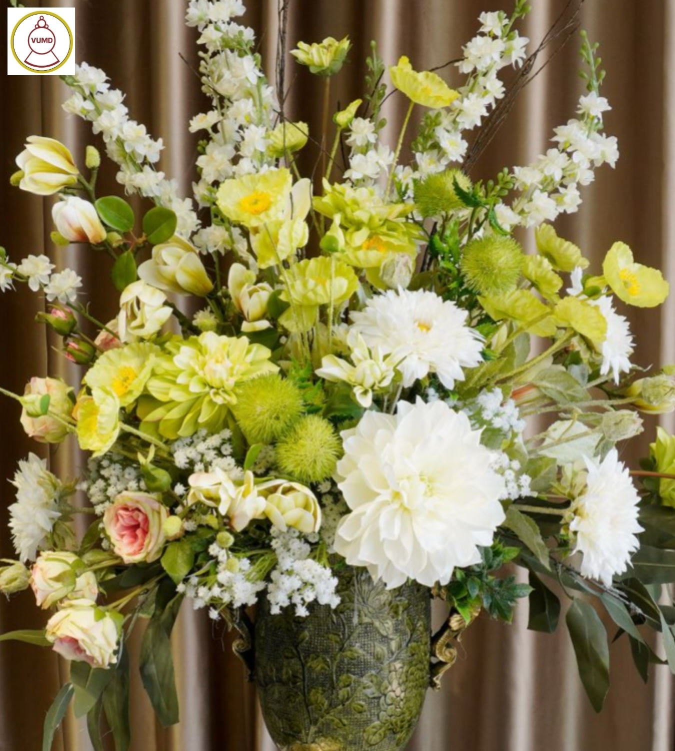 Bình hoa trang trí ý nghĩa