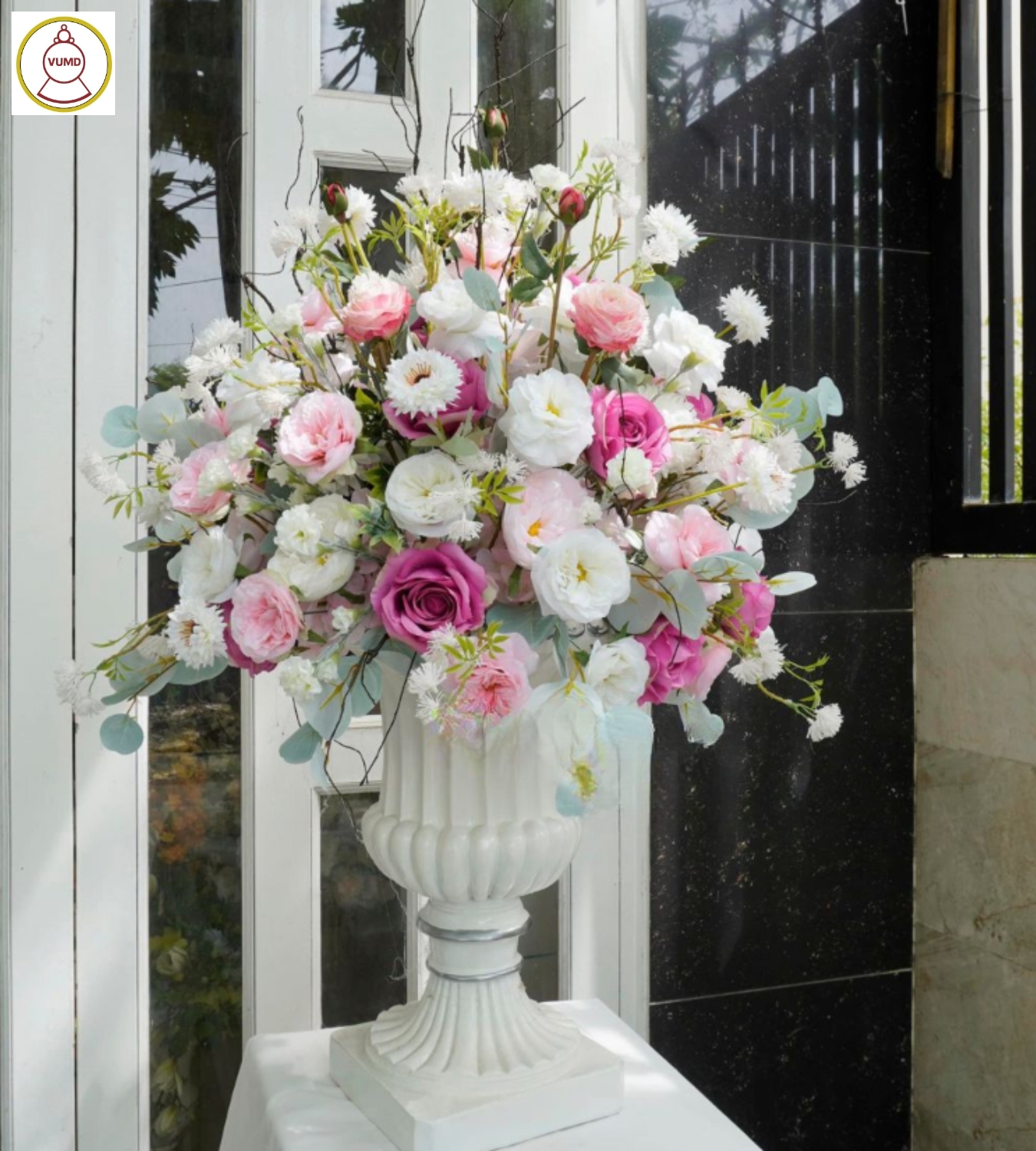 Bình hoa trang trí phòng khách hot