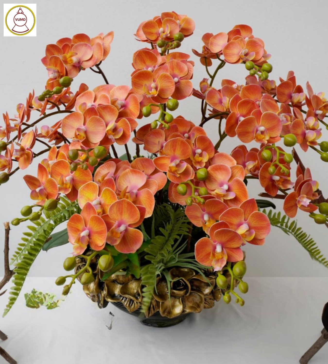 Bình hoa trang trí đẹp: Xu hướng trang trí 2024