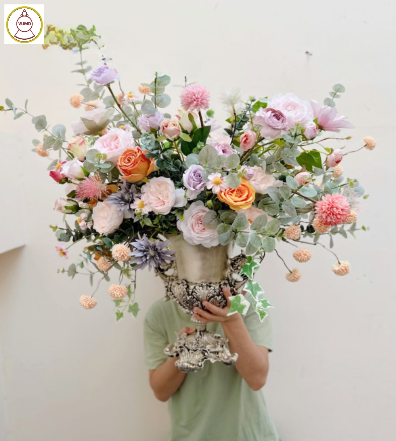 Bình hoa trang trí đẹp cho phòng khách