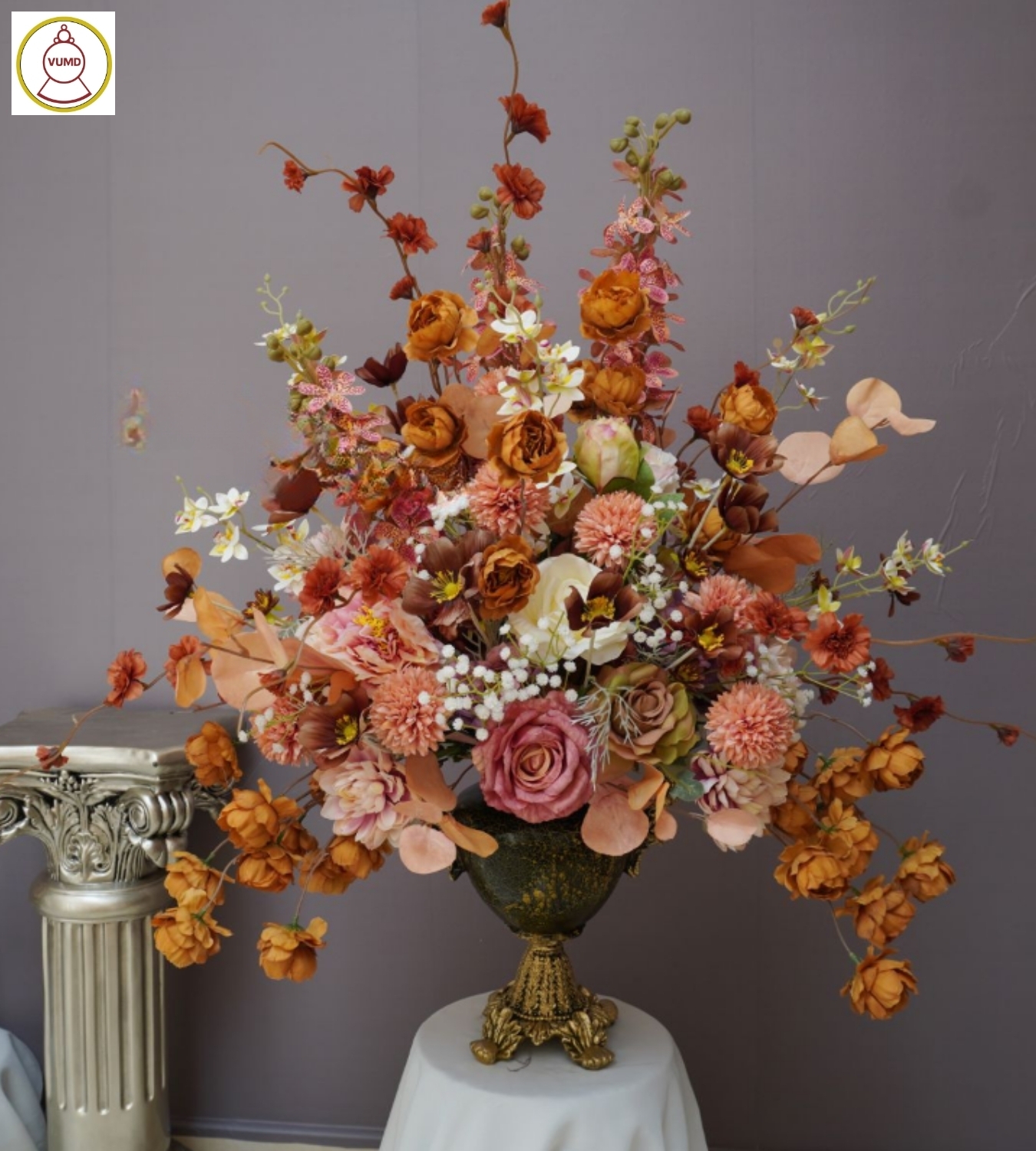 Bình hoa trang trí cổ điển