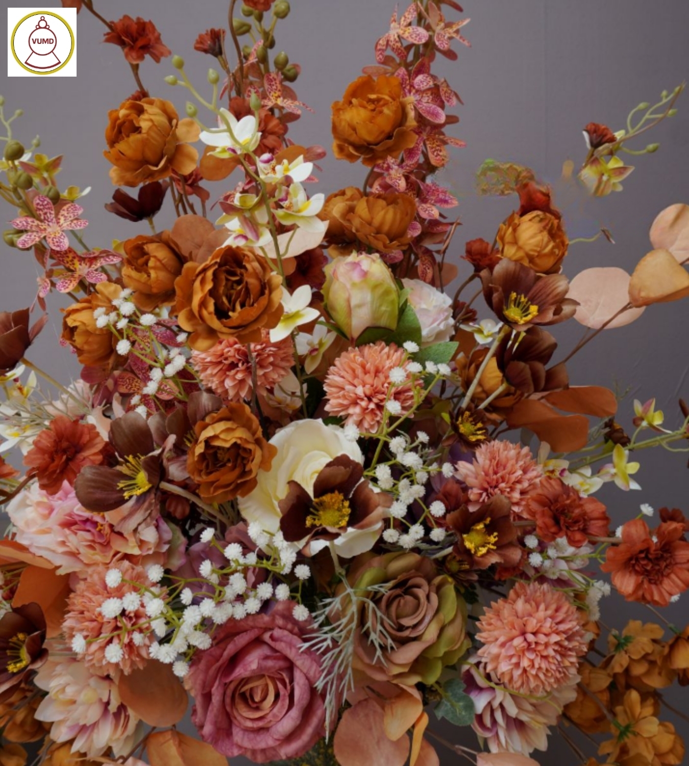 Bình hoa trang trí cổ điển