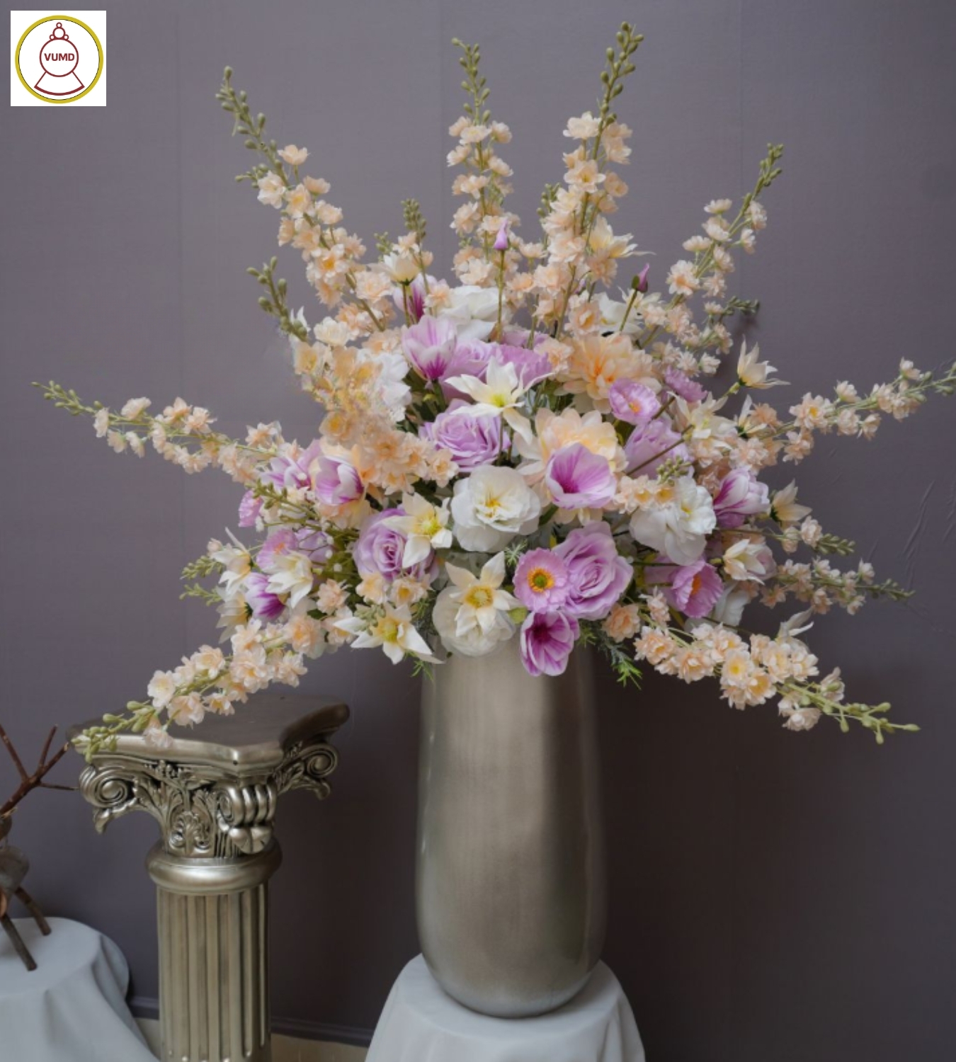 Bình hoa trang trí mừng tân gia