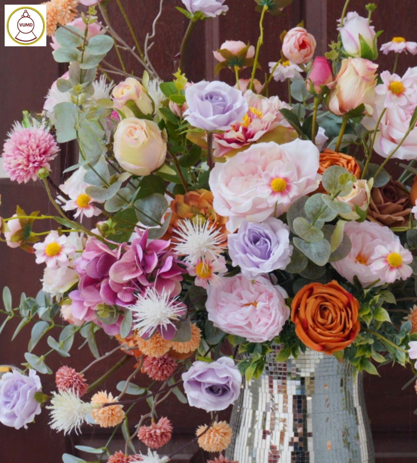 Bình hoa trang trí tại tphcm