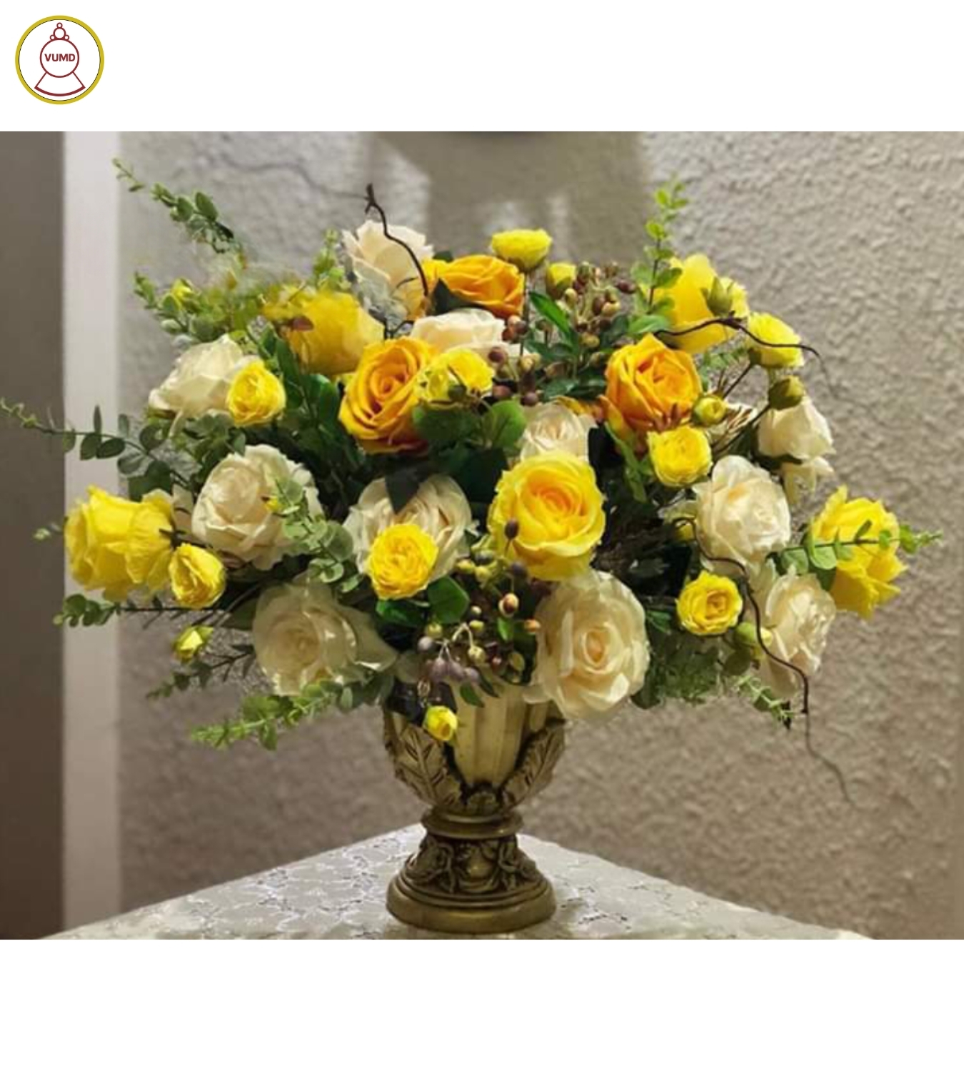 Bộ sưu tập bình hoa trang trí đẹp 2024