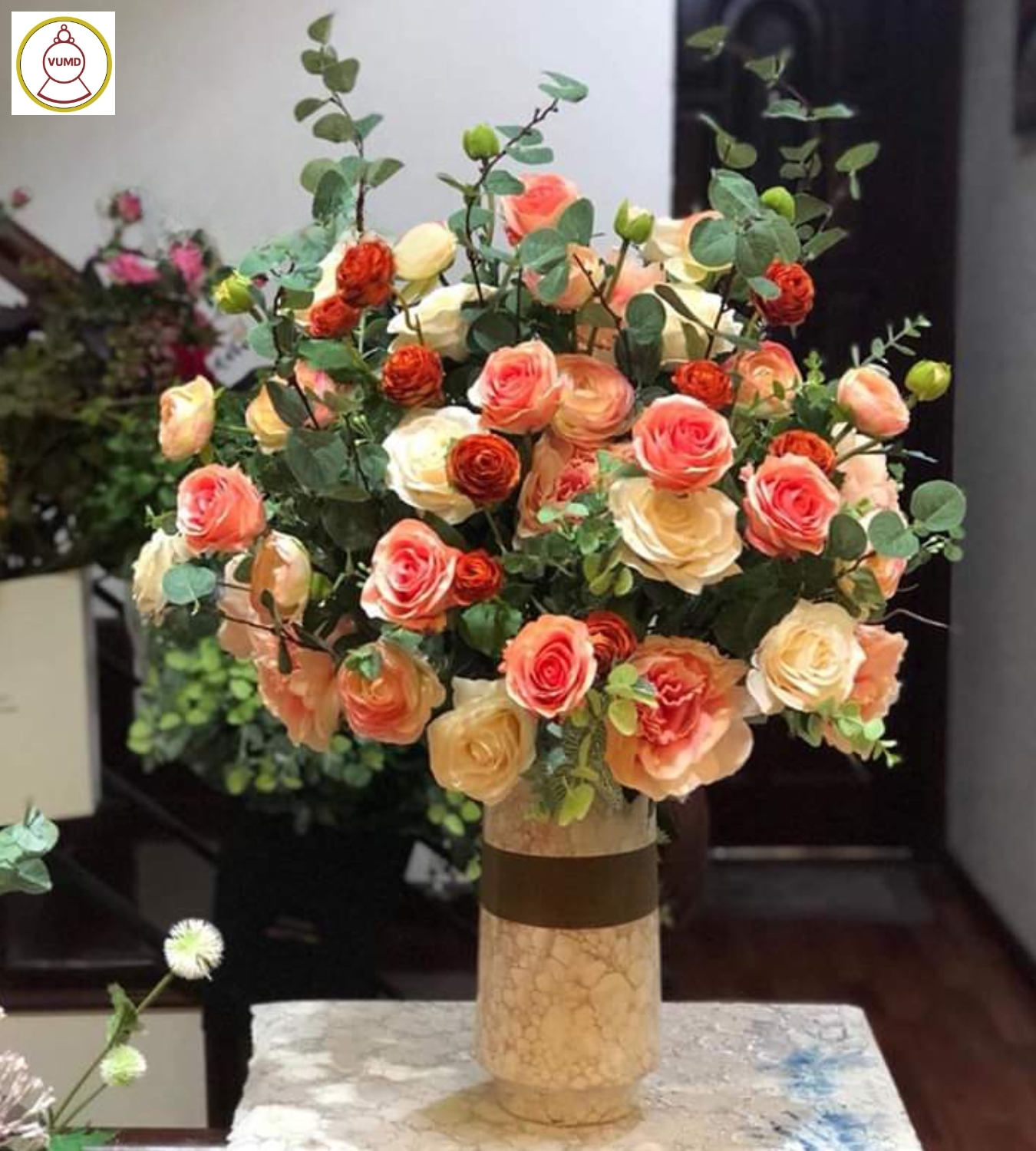 Bộ sưu tập bình hoa trang trí đẹp 2024