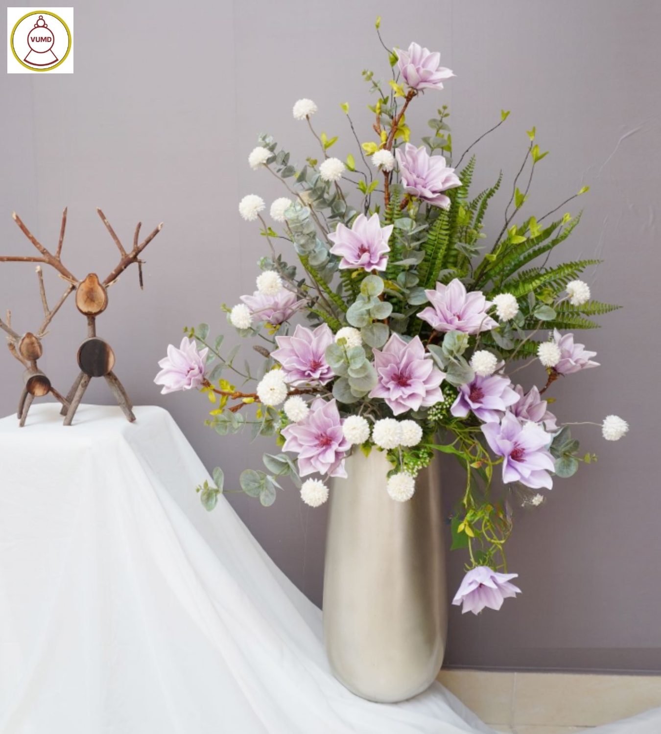 Bộ sưu tập bình hoa trang trí phòng khách