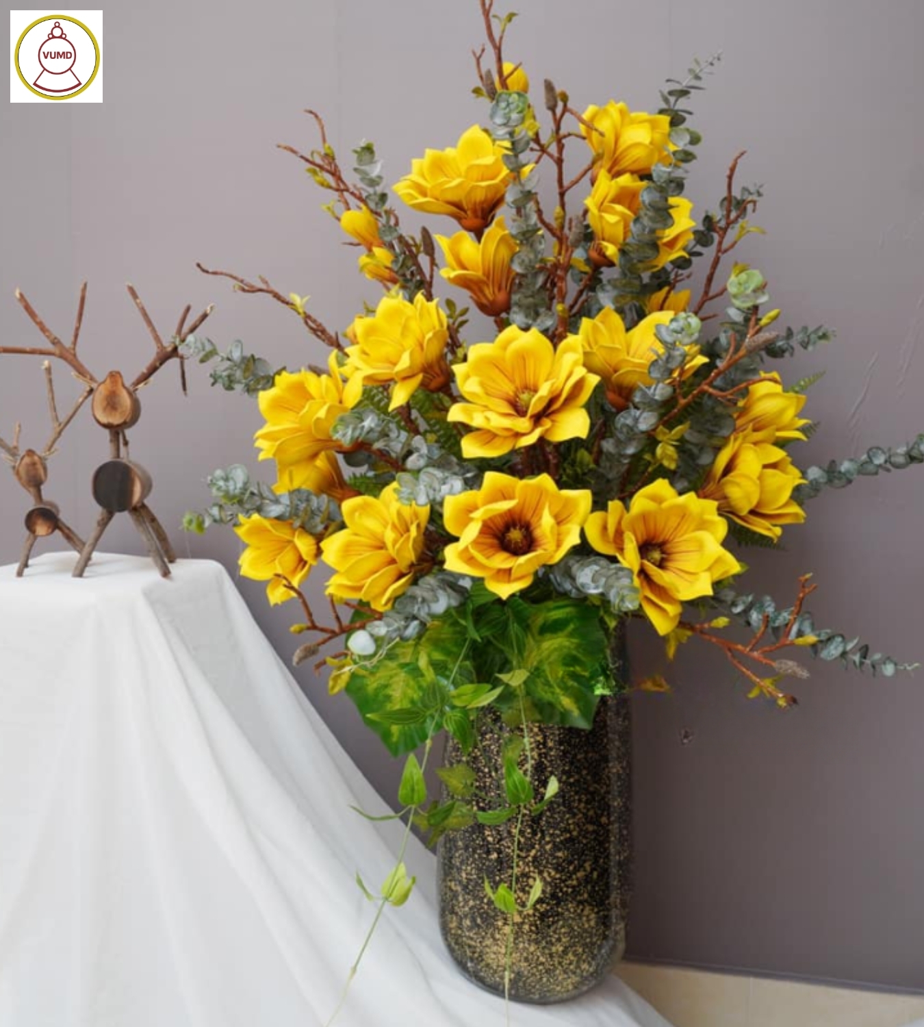 Bộ sưu tập bình hoa trang trí phòng khách