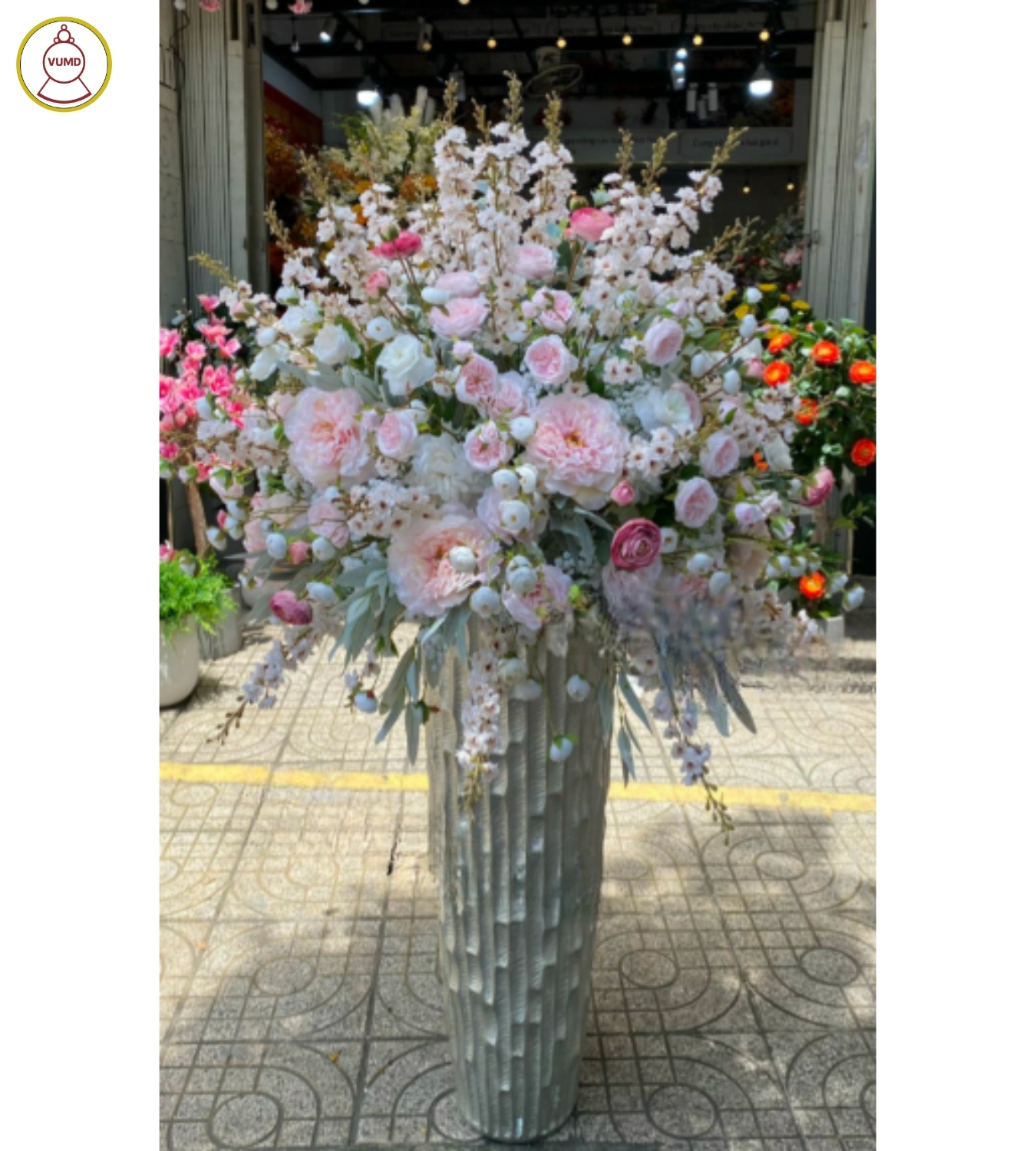 Bình hoa trang trí đại sảnh