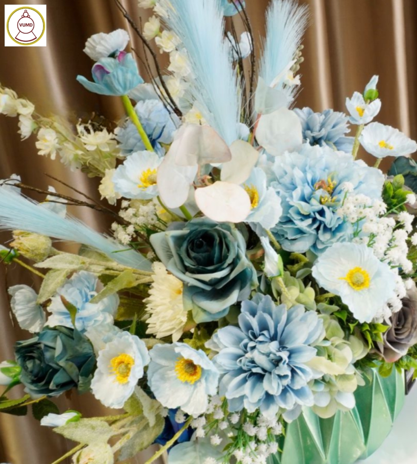 Bình hoa trang trí hồng xanh ngọc