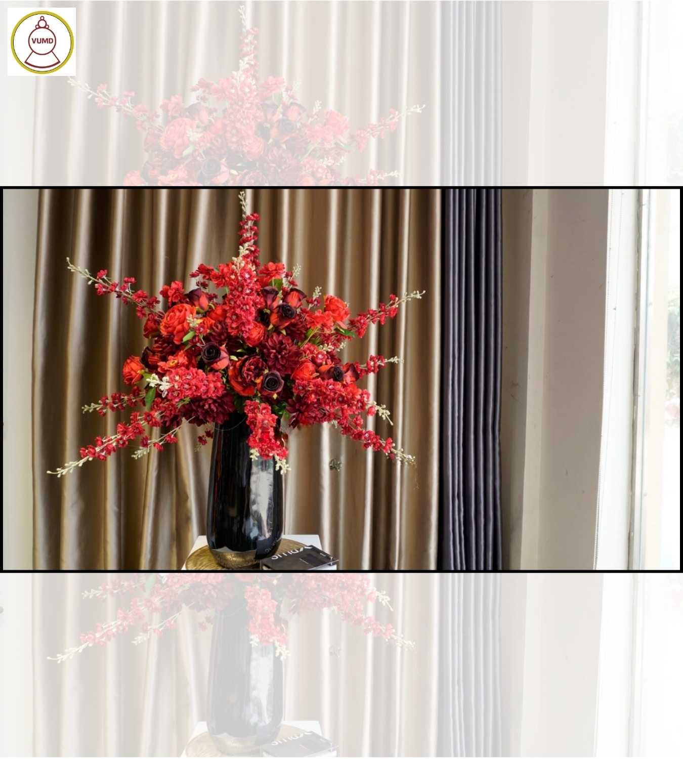 Bình hoa trang trí phi yến đỏ