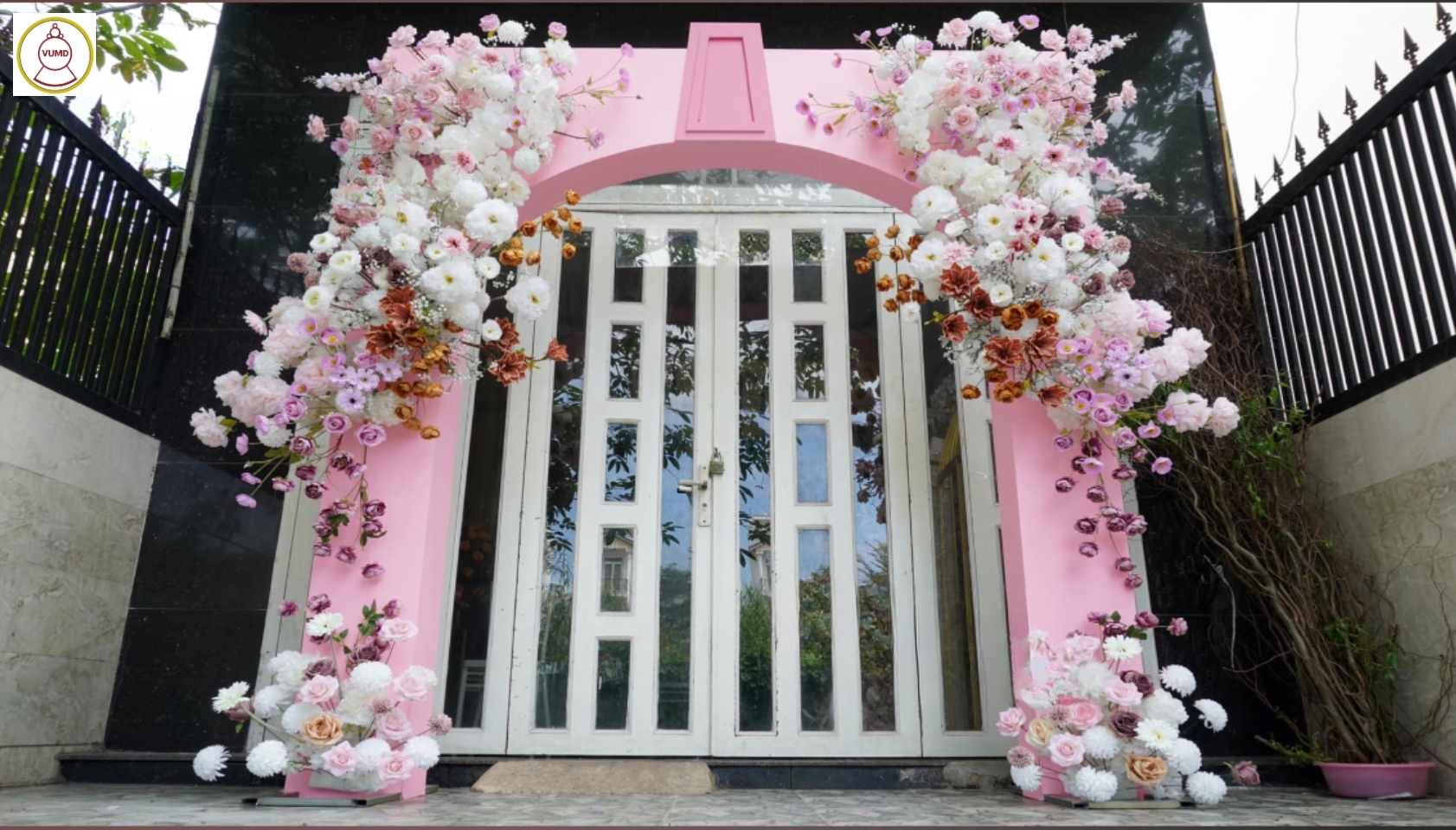 Cổng hoa đám cưới cao cấp tông hồng