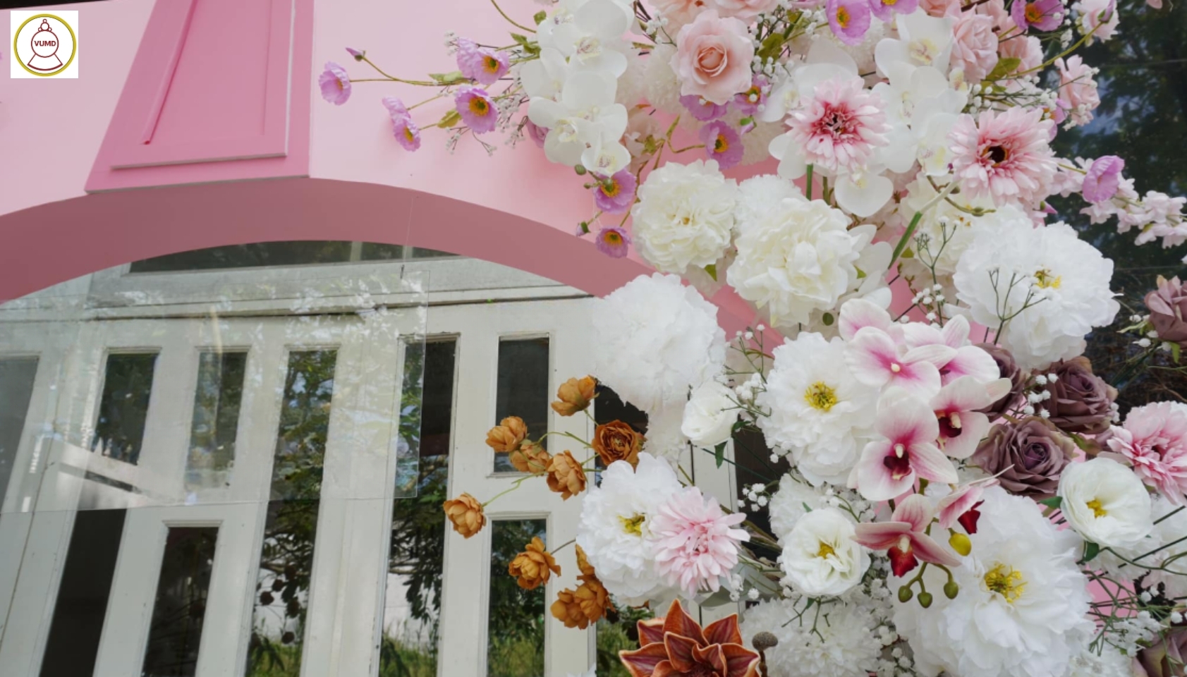 Cổng hoa đám cưới cao cấp tông hồng