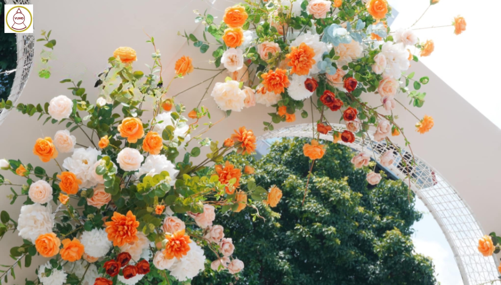 Cổng hoa đám cưới phù hợp mọi không gian