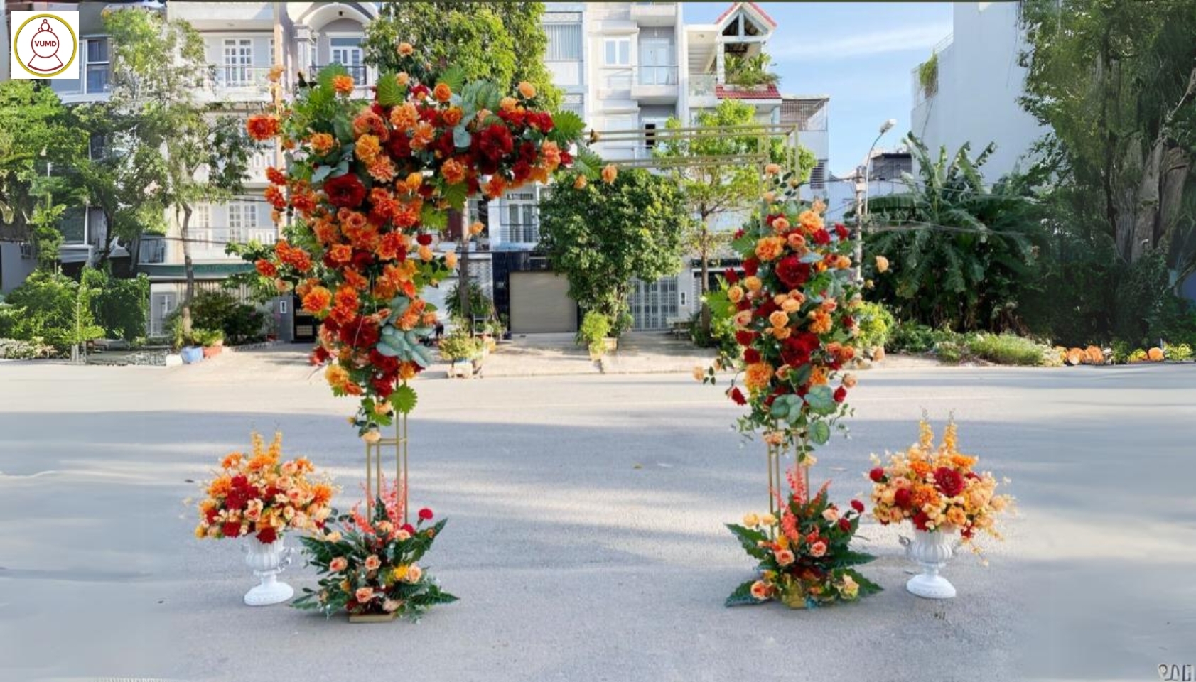 Cổng hoa chuyển màu cao cấp