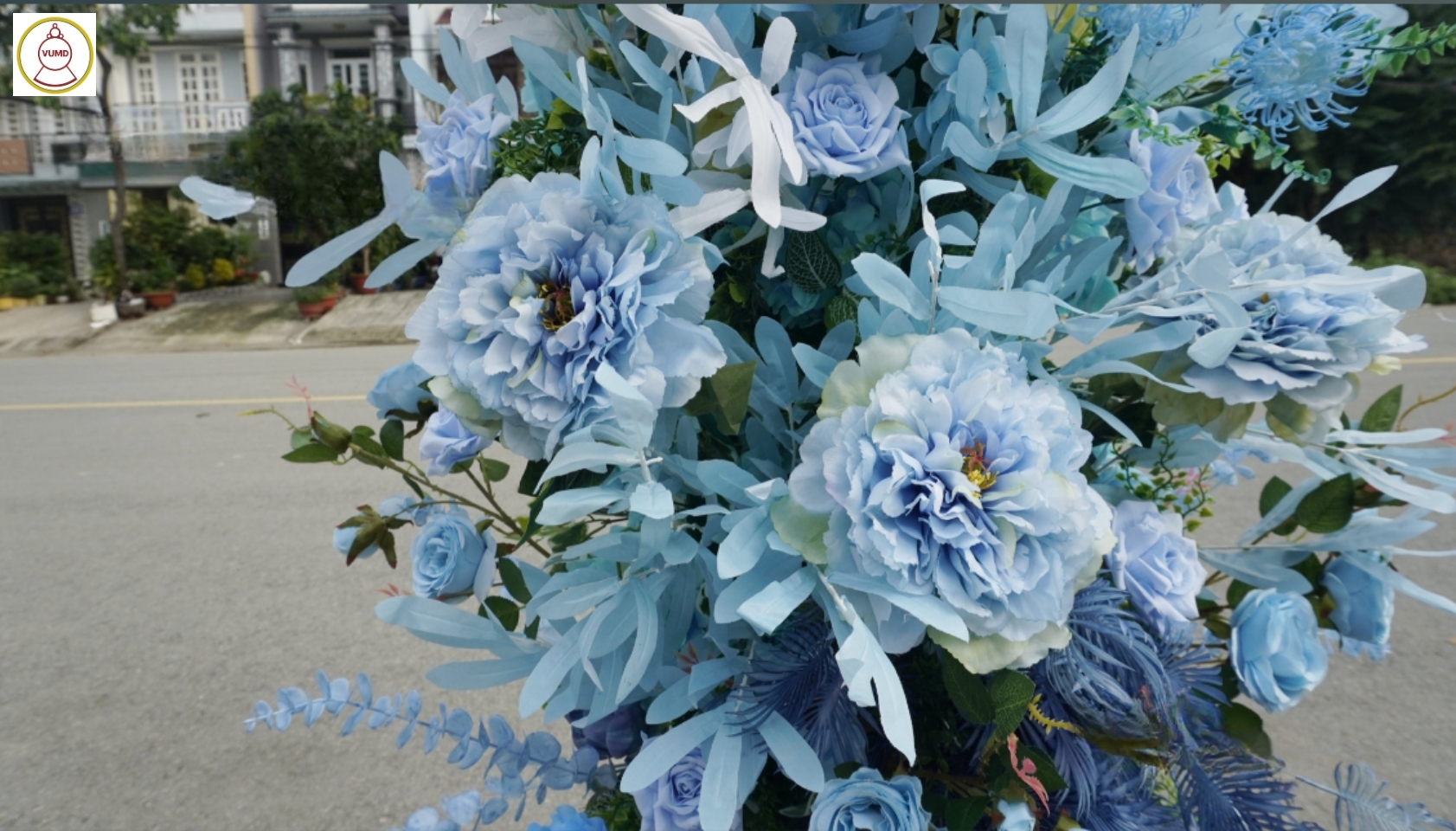 Cổng chuyển màu xanh dương