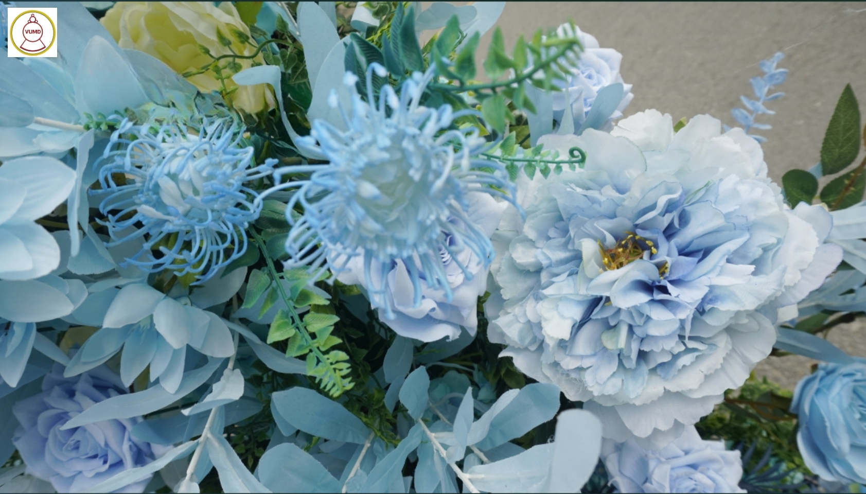 Cổng chuyển màu xanh dương