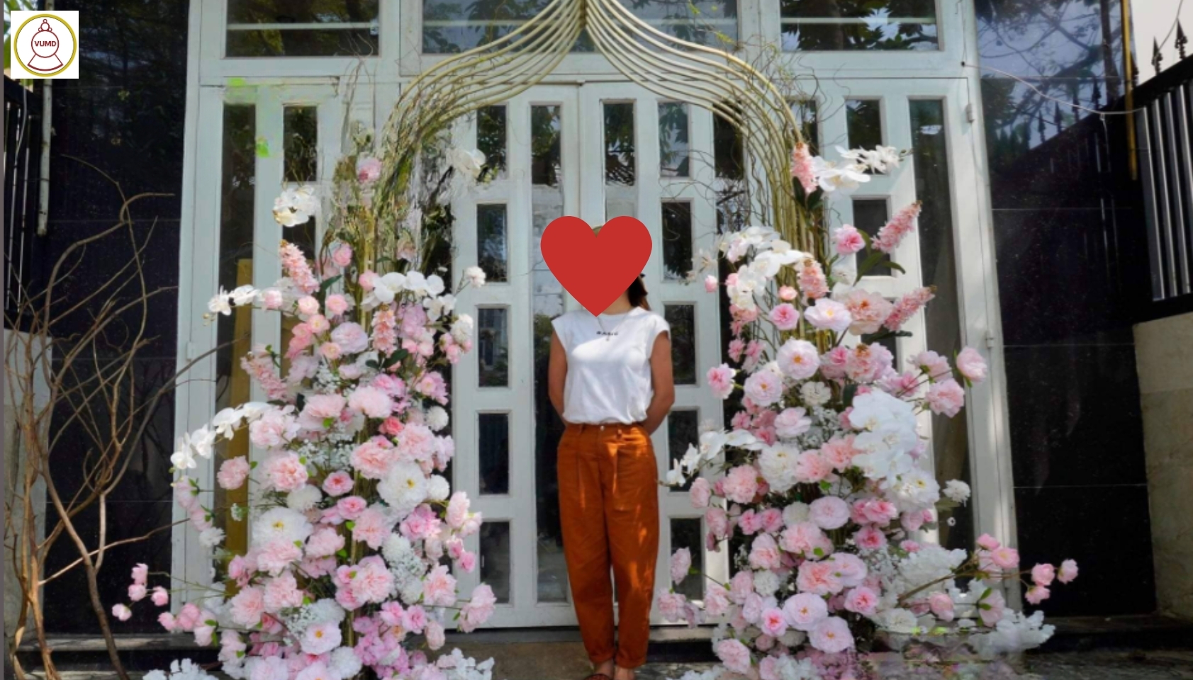 Cổng hoa tông hồng h1