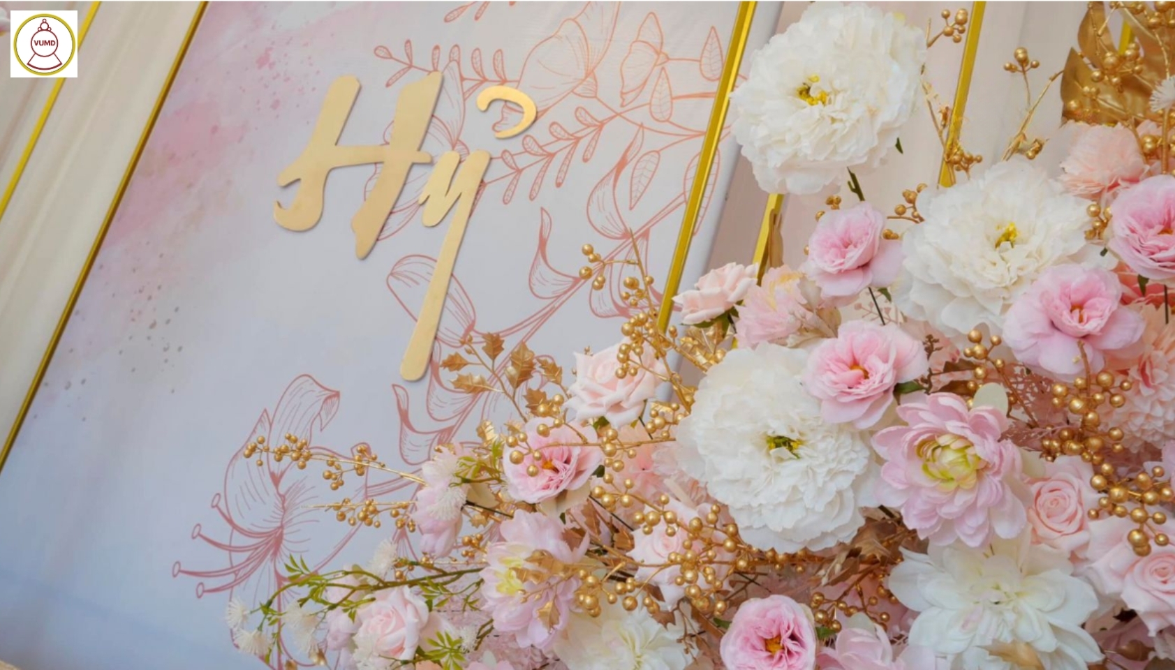 Gói trang trí bàn gia tiên hồng pastel