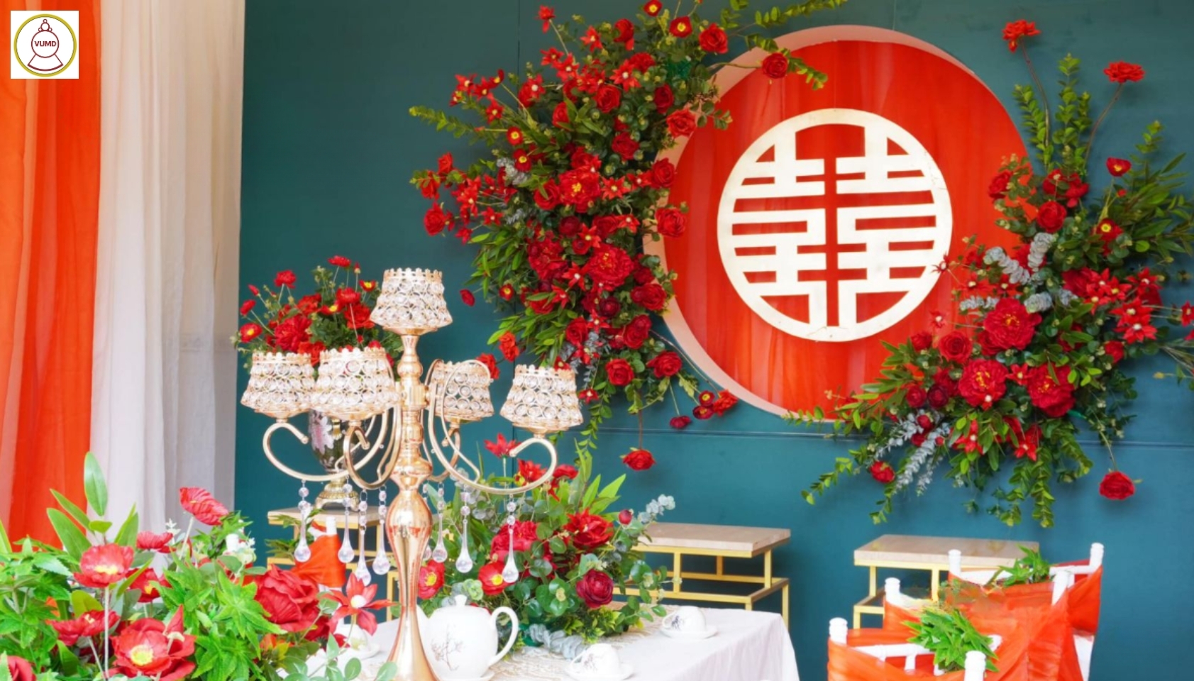 Gói trang trí bàn gia tiên tông đỏ