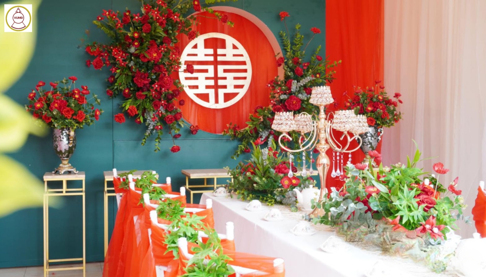 Gói trang trí bàn gia tiên tông đỏ
