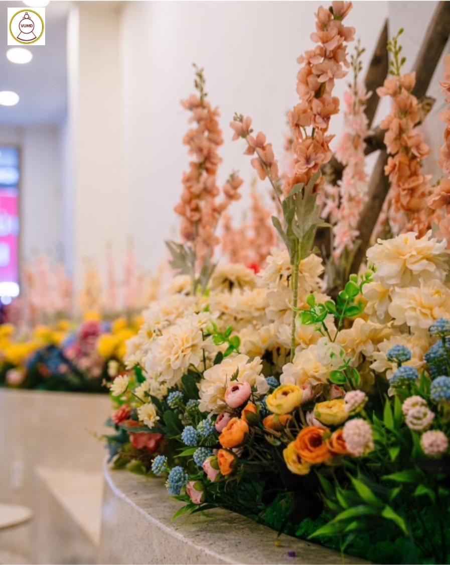 Hoa trang trí đám cưới, quán cafe, studio xu hướng