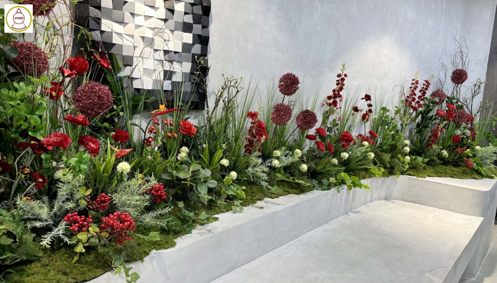 Hoa trang trí đám cưới, quán cafe, studio xu hướng 2024