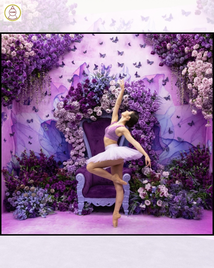 Mẫu cổng hoa trang trí studio chụp ảnh cưới tím mộng mơ