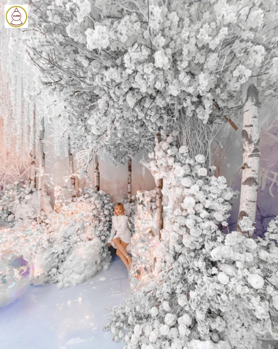 Mẫu trang trí studio phim trường