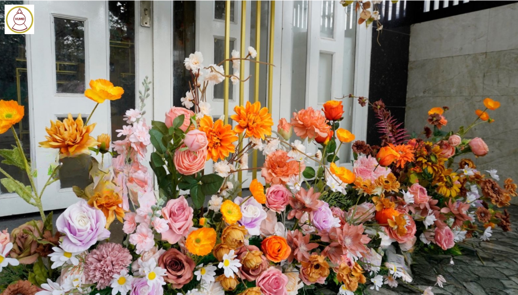 Mẫu trang trí nhà hàng tiệc cưới đẹp