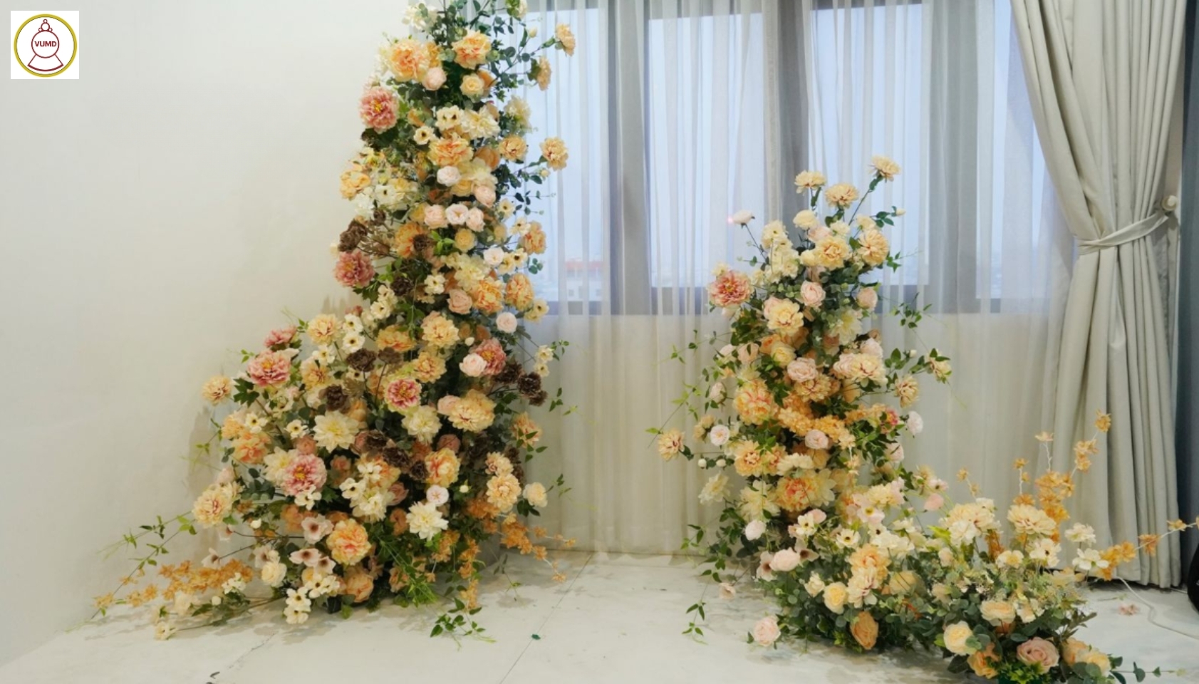 Cổng hoa trang trí nhà cửa