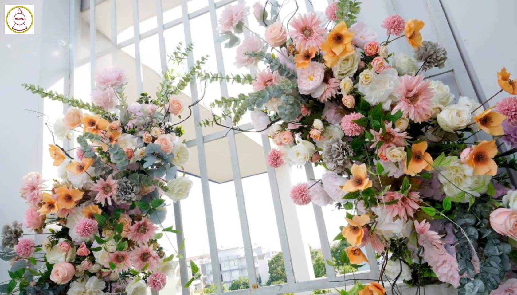 Mẫu hoa hot trang trí không gian nhà, đám cưới