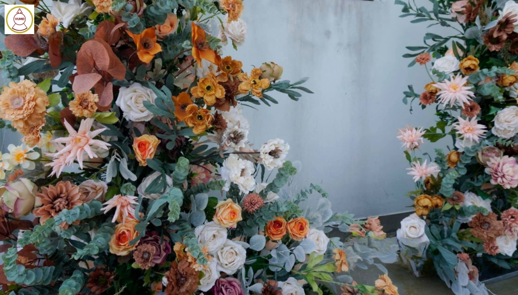 Mẫu hoa hot trang trí không gian nhà, đám cưới 2024