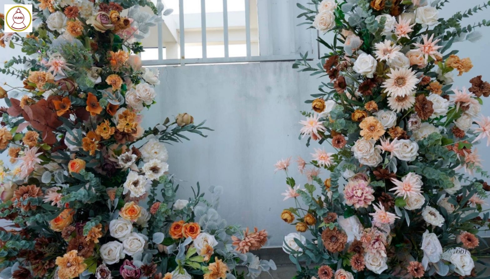 Mẫu hoa hot trang trí không gian nhà, đám cưới 2024