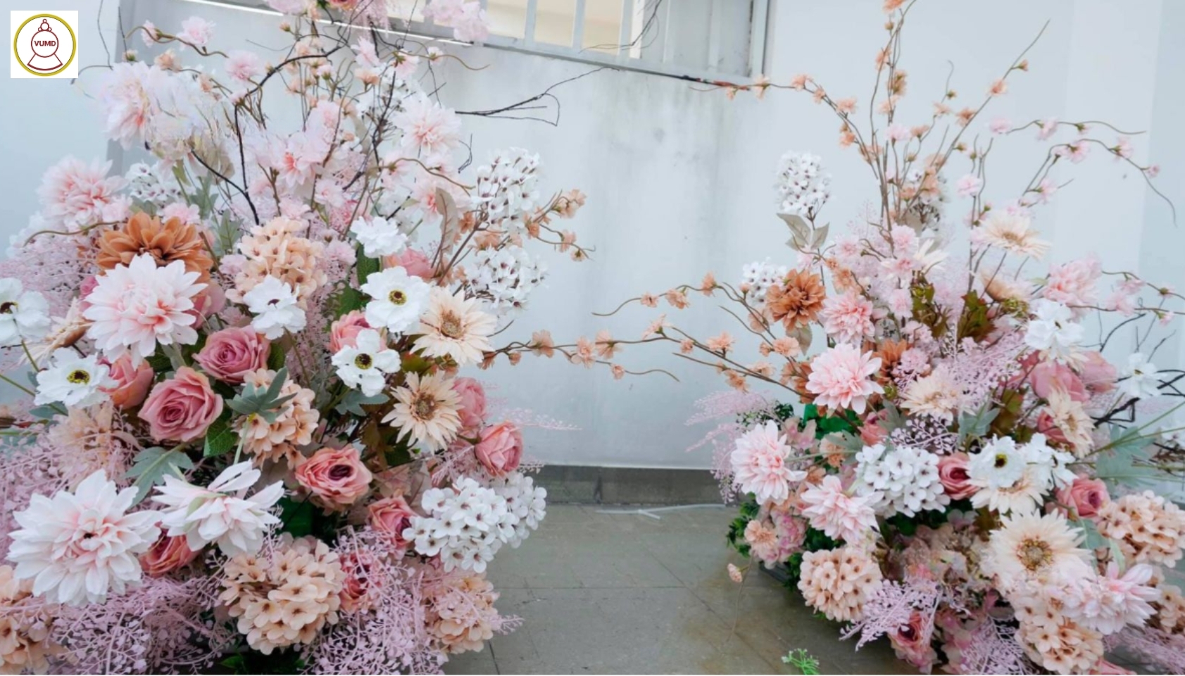 Mẫu hoa xu hướng trang trí không gian nhà, đám cưới