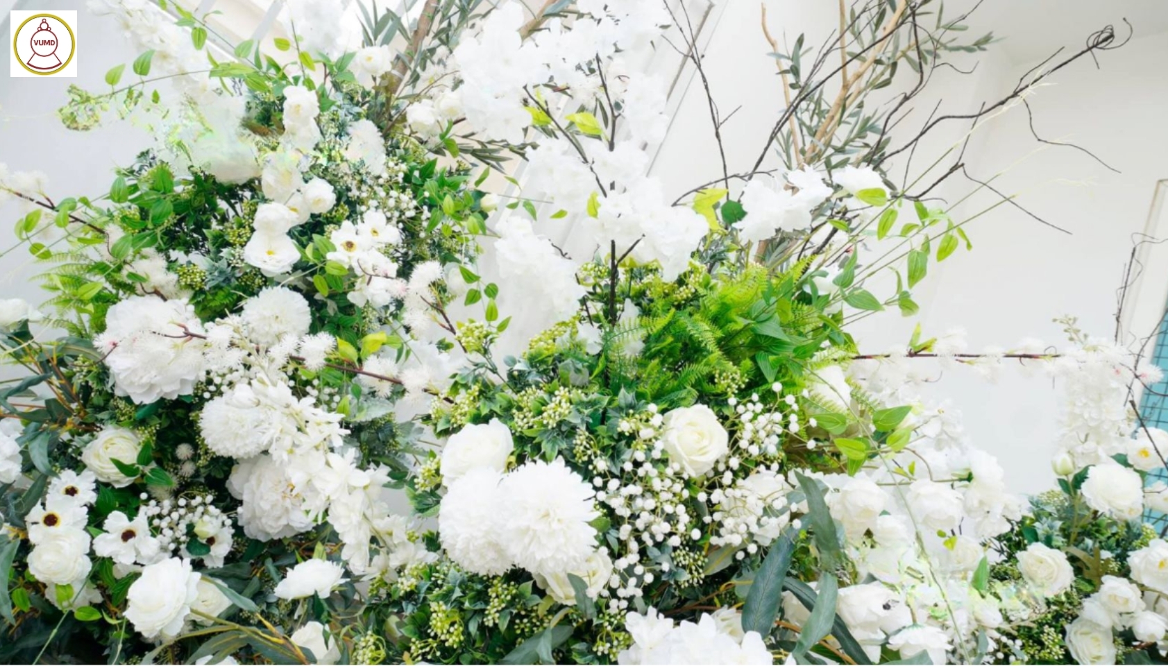 Mẫu hoa xu hướng trang trí không gian nhà, đám cưới 2024