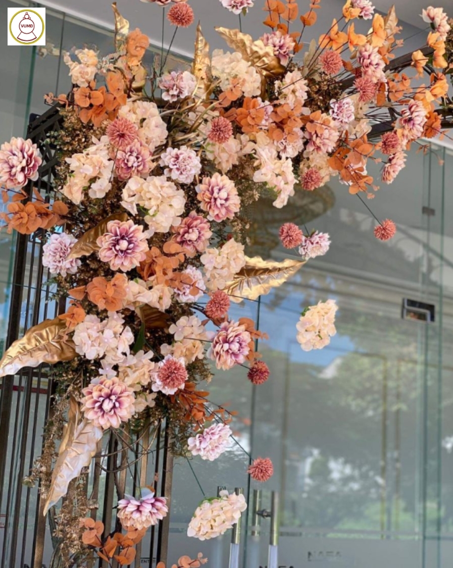 Line hoa gắn tường trang trí không gian nhà