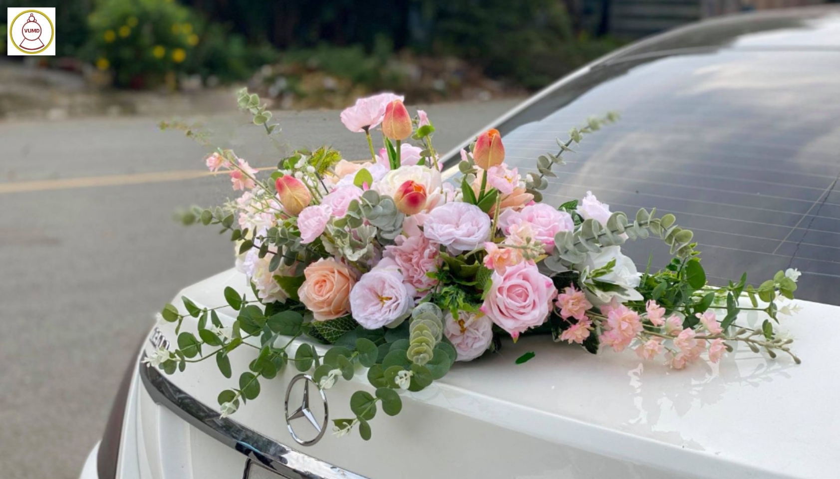 Hoa trang trí xe cưới hot