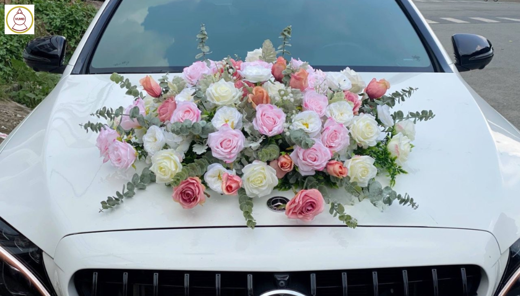 Hoa trang trí xe cưới cao cấp