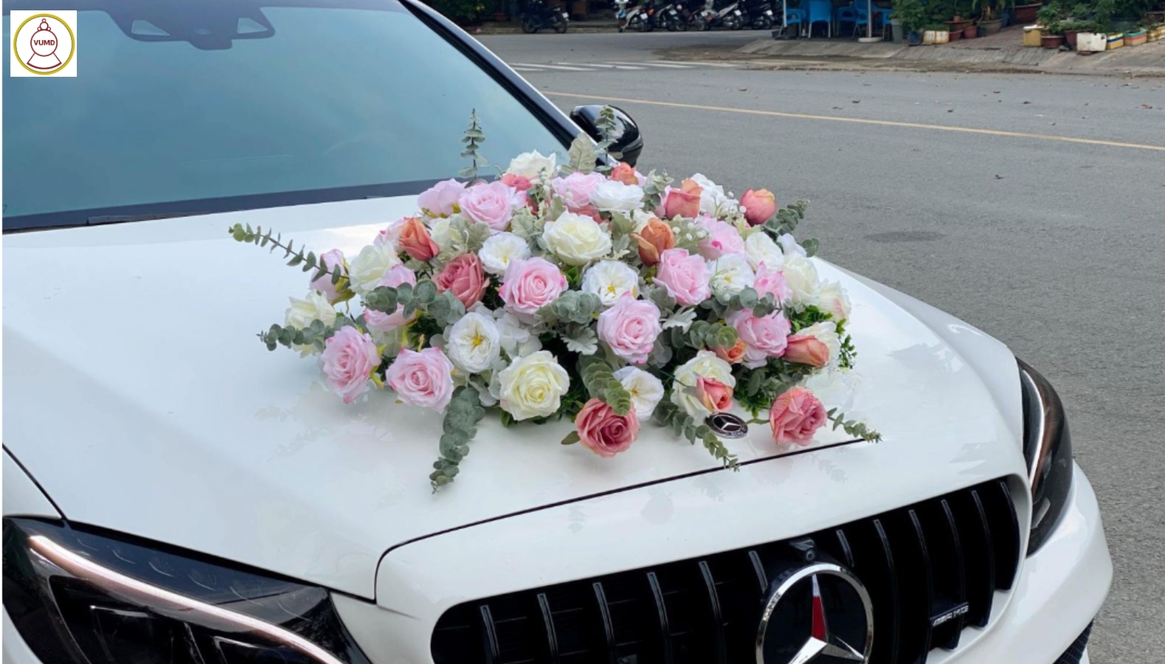 Hoa trang trí xe cưới cao cấp