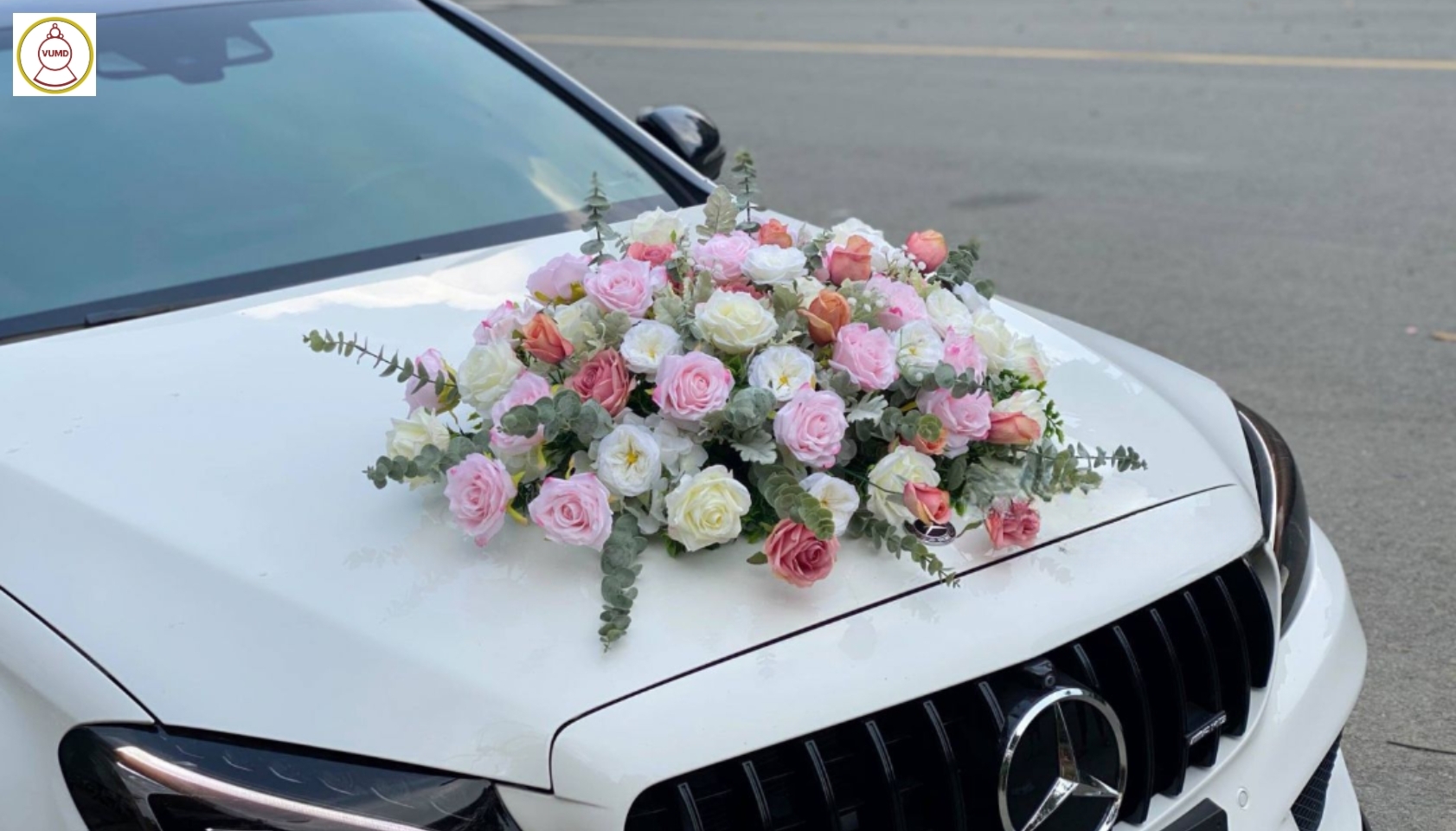 Hoa trang trí xe cưới cao cấp