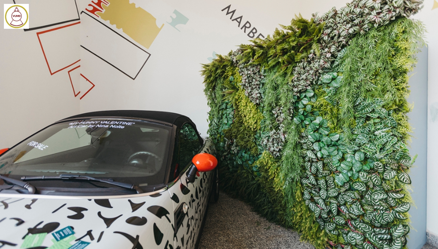 Tường cỏ xanh nhân tạo