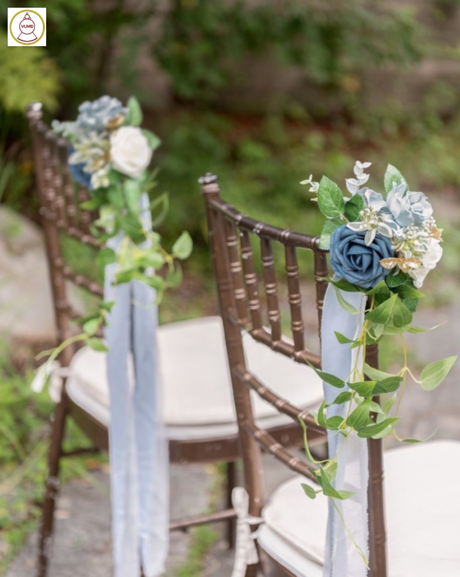 Nơ hoa trang trí ghế