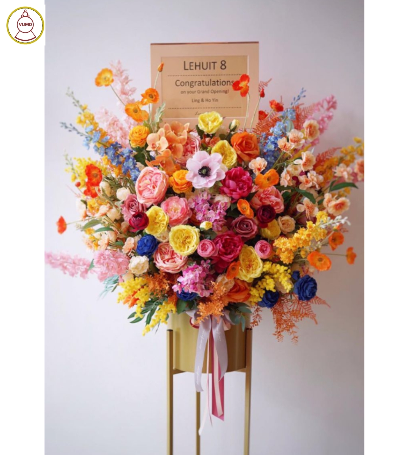 Lẵng hoa chúc mừng sang trọng