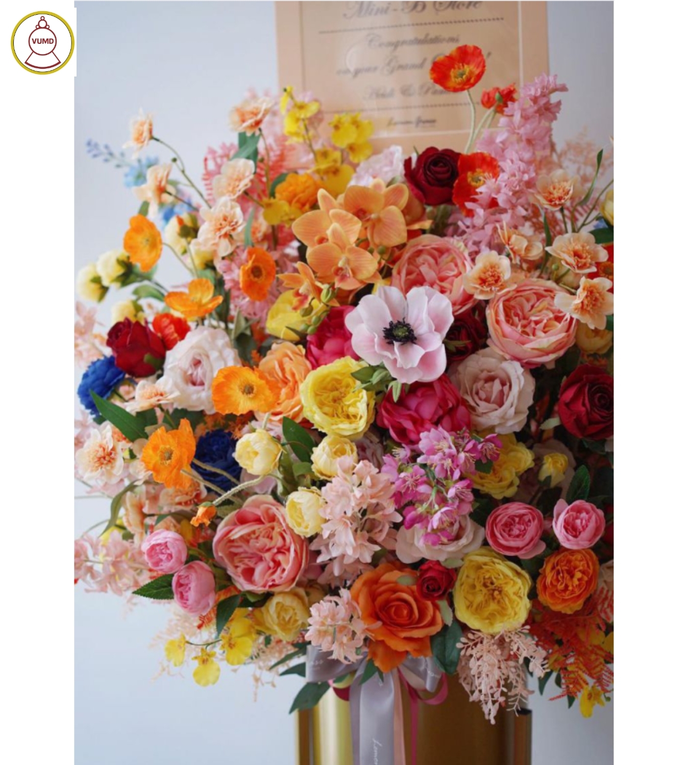 Lẵng hoa chúc mừng sang trọng