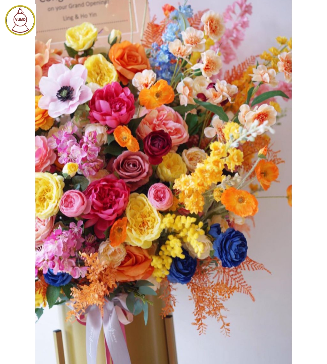 Lẵng hoa chúc mừng sang trọng