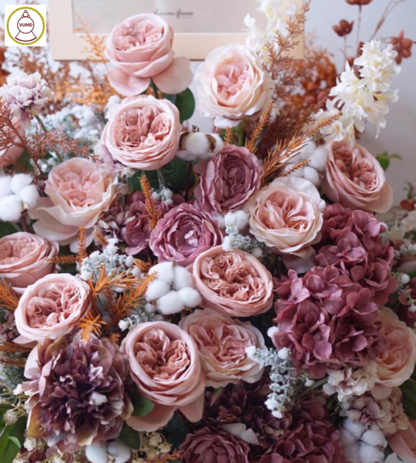 Hoa chúc mừng khai trương: Thể hiện sự may mắn