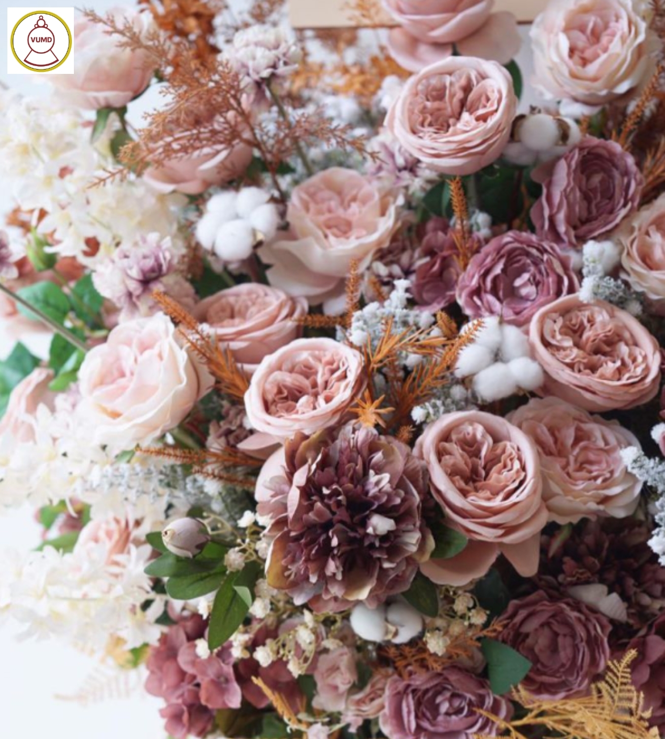 Hoa chúc mừng khai trương: Thể hiện sự may mắn